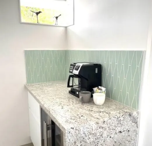 Holiday home Uptown Mid Century Charmer